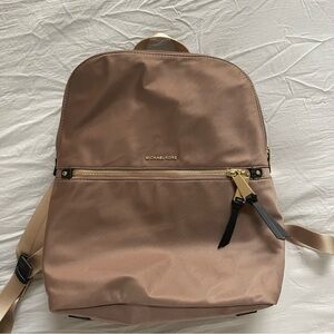 MICHAEL KORS SLIM BACKPACK